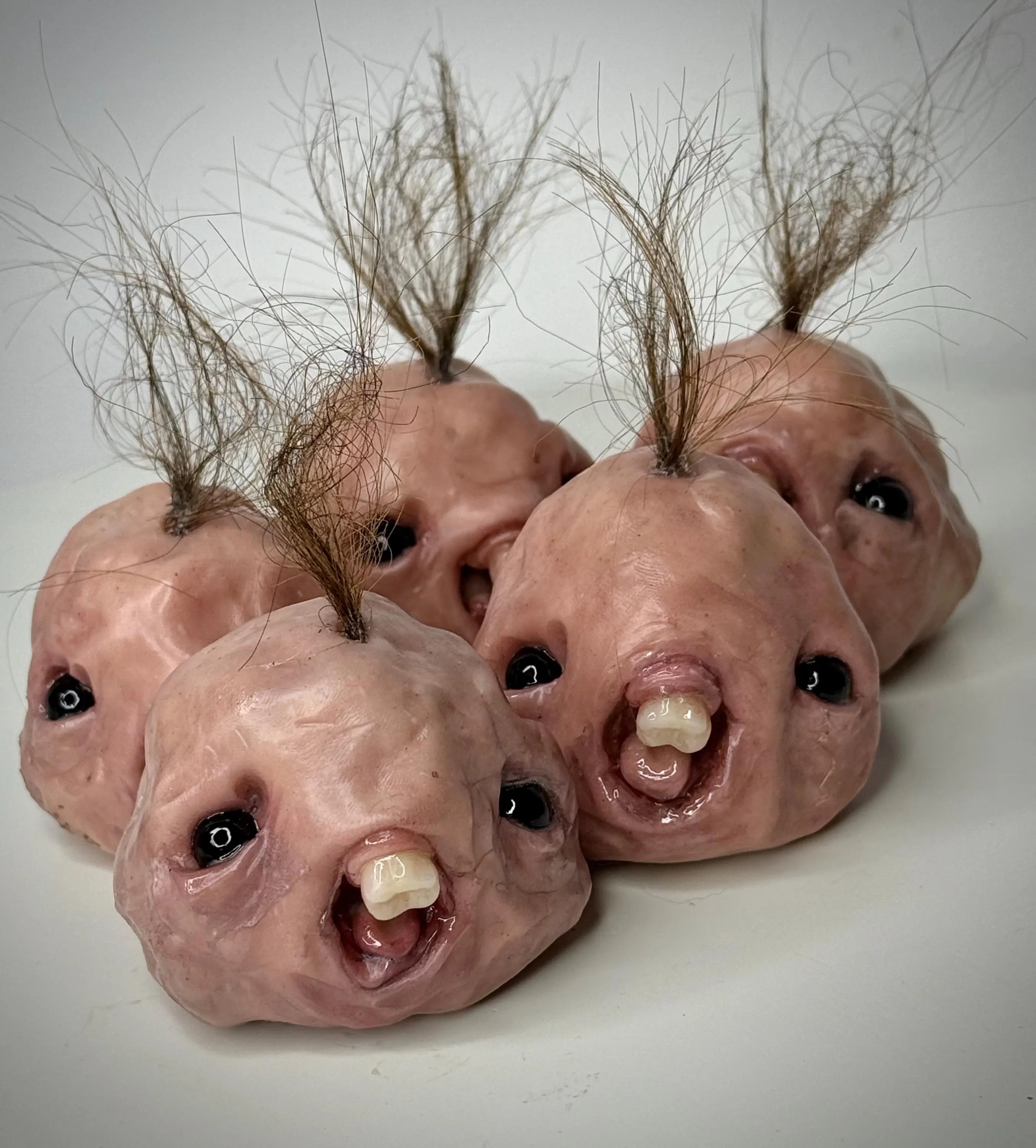 Figurines