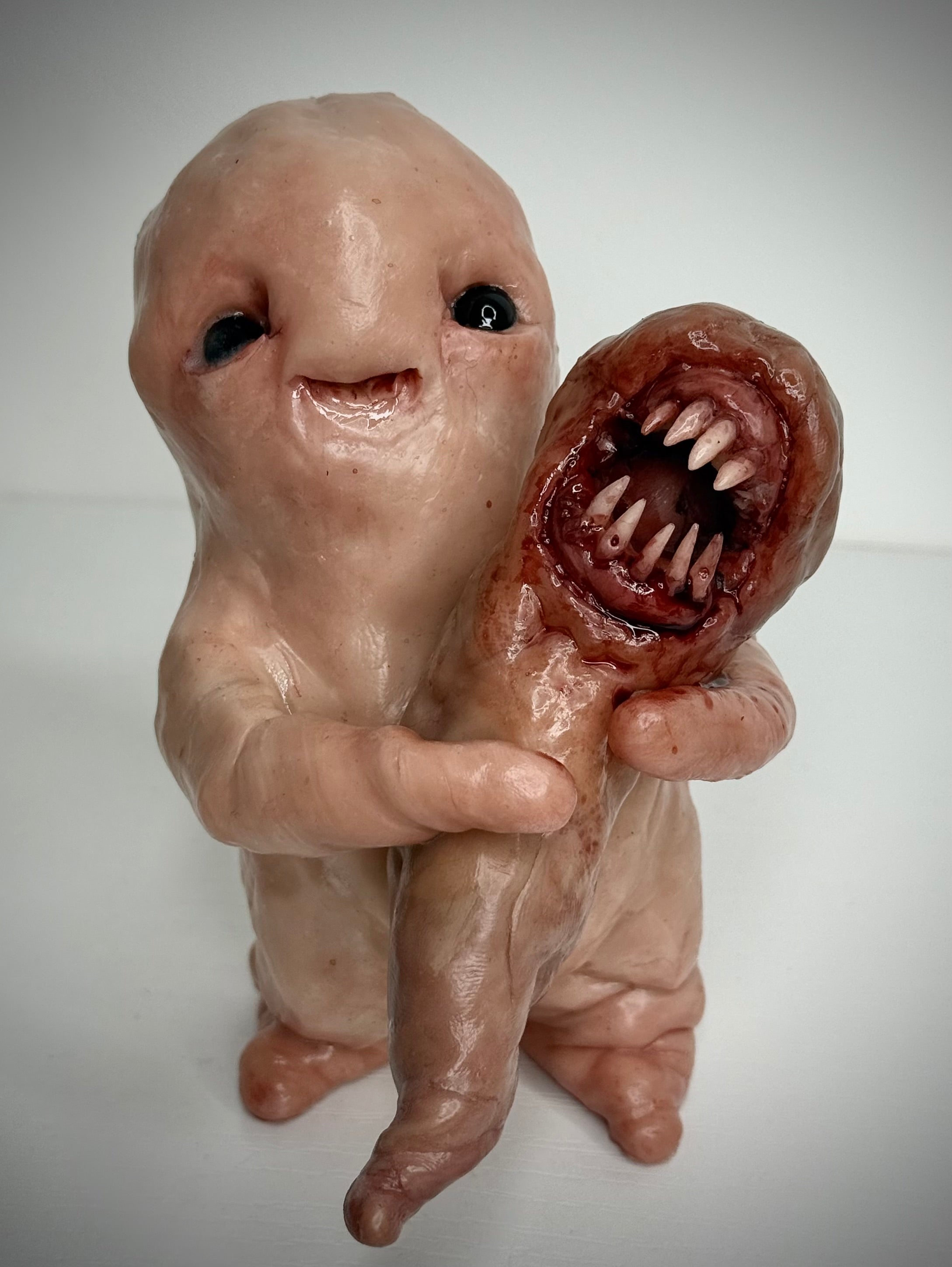 Demon Pet Disturbie – Handmade Polymer Clay Creature Sculpture – Creepy Horror Art Collectible