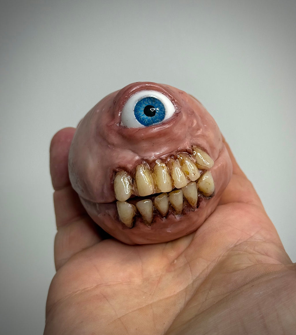 Eyeball Grinder – Handmade Horror Herb Grinder Sculpture
