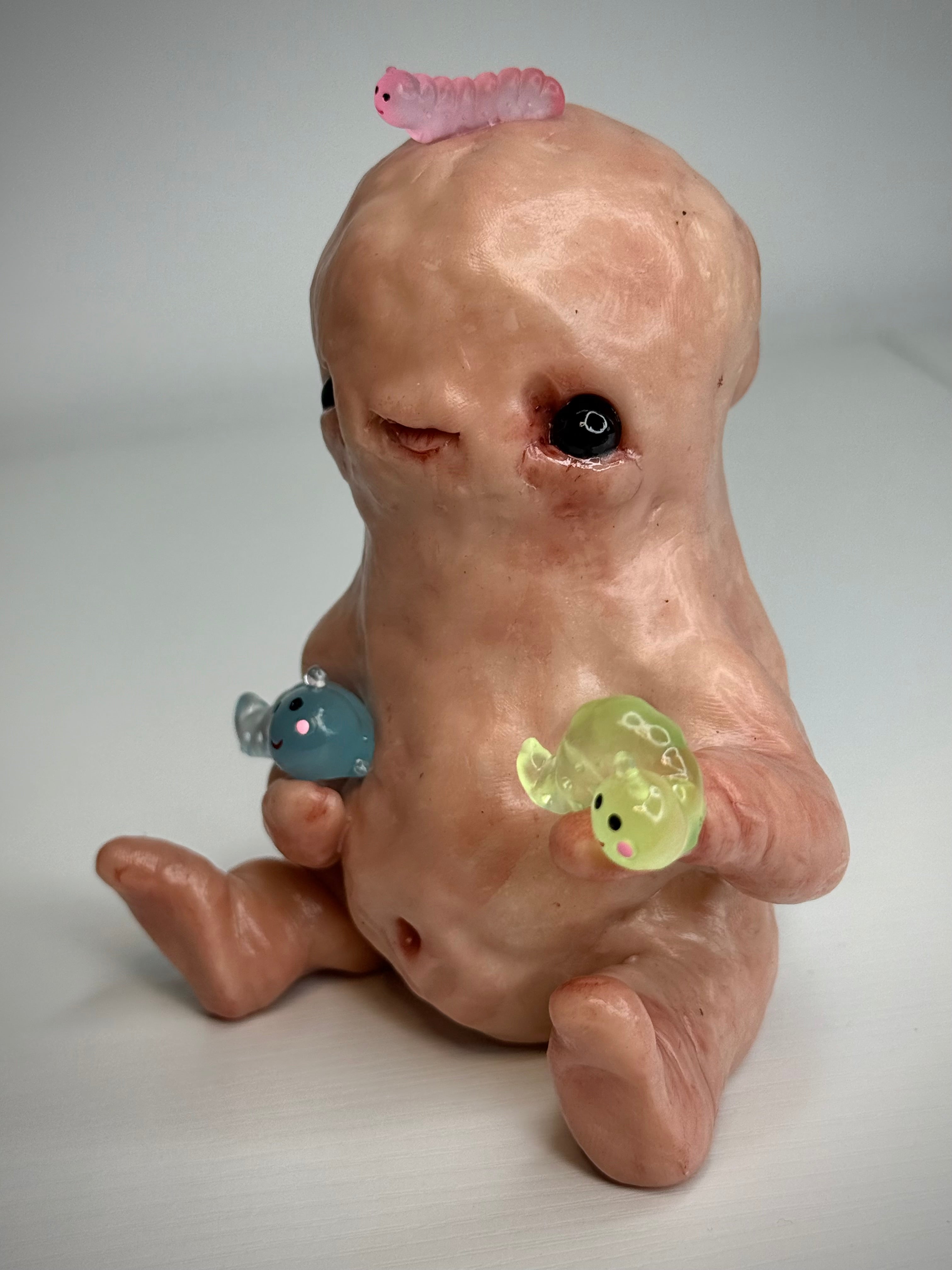 Worm Friends Disturbie – Grotesque Creature Sculpture – Weird Handmade Polymer Clay Oddity￼