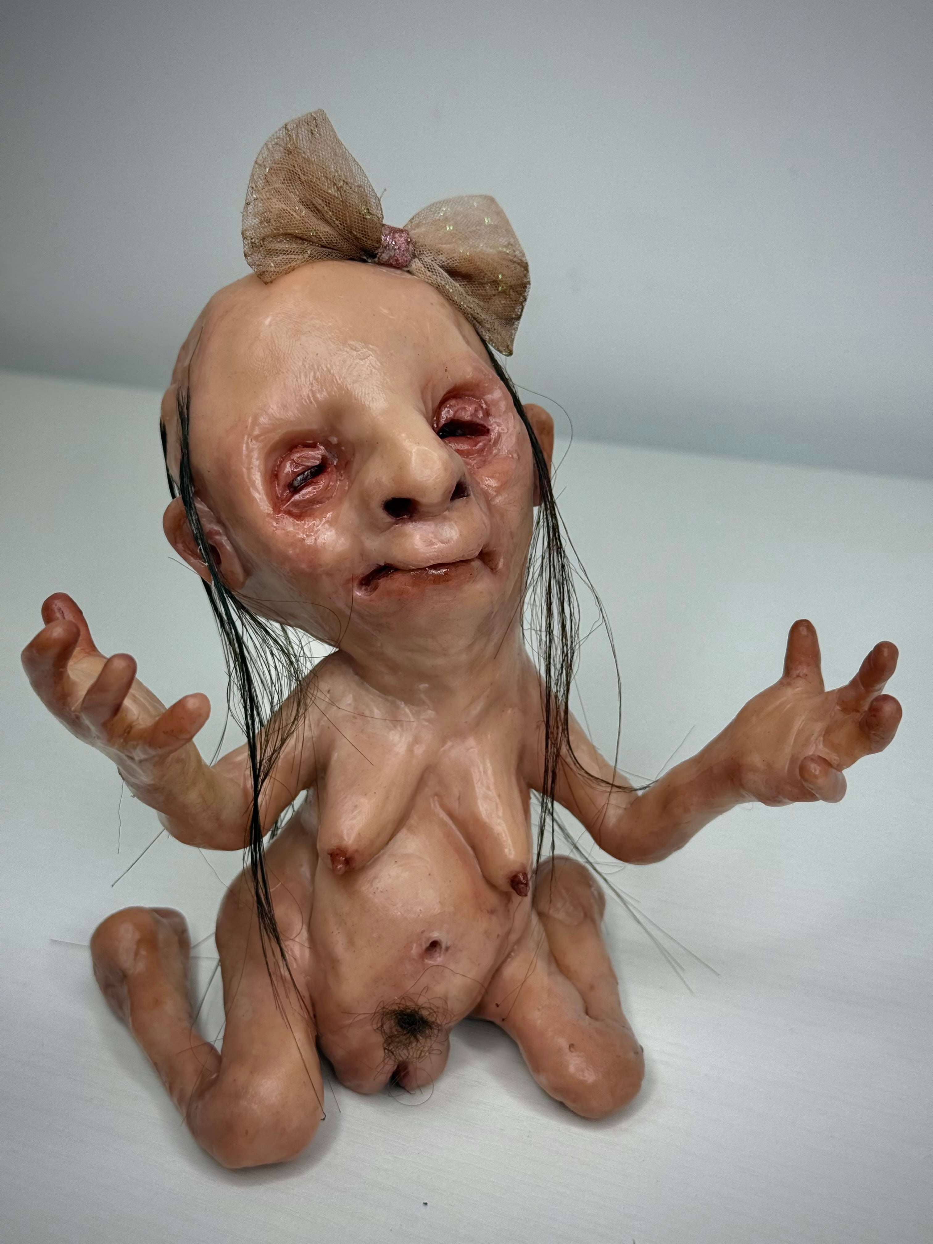 Creature Sculpture – Jewellery Holder – Weird Handmade Polymer Clay Oddity