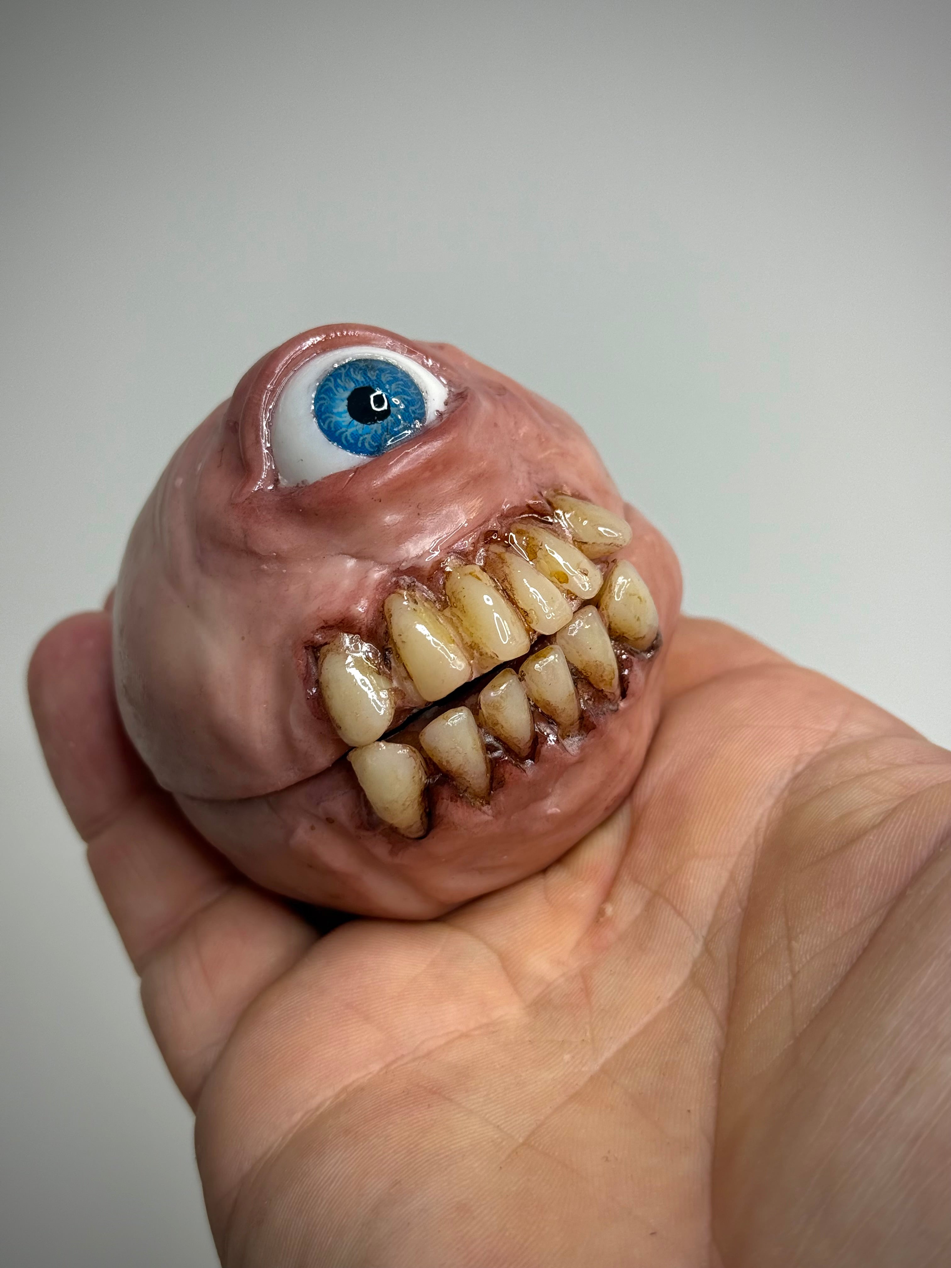Eyeball Grinder – Handmade Horror Herb Grinder Sculpture